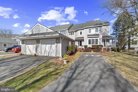 902 Oyster Cove Dr, Grasonville, MD 21638