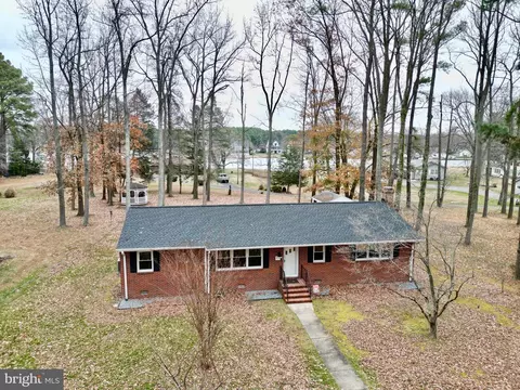 213 Clevenger Rd, Grasonville, MD 21638