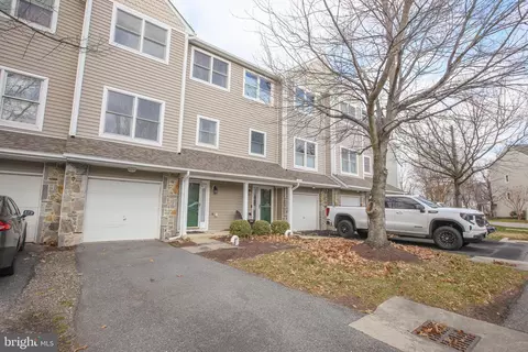 206 Blenny Ln, Chester, MD 21619
