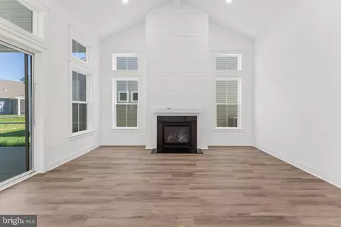 Living - 110 Kinglet Ct, Chester, MD 21619 photo 2 of 4