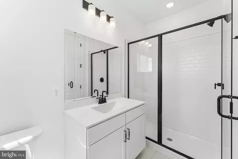Bath - 110 Kinglet Ct, Chester, MD 21619 photo 2 of 2