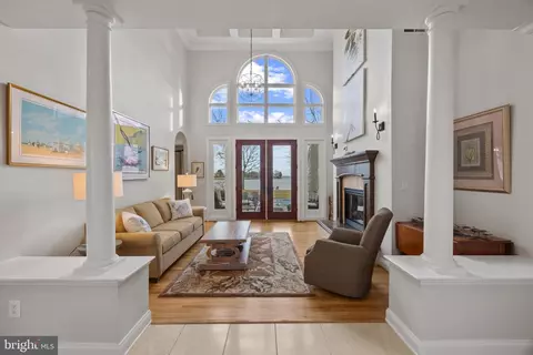 137 Tanners Point Dr, Stevensville, MD 21666