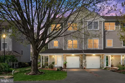 208 Blenny Ln, Chester, MD 21619