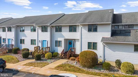 1305 Marion Quimby Dr, Stevensville, MD 21666