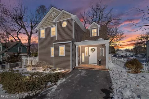 112 Charity Ln, Queenstown, MD 21658