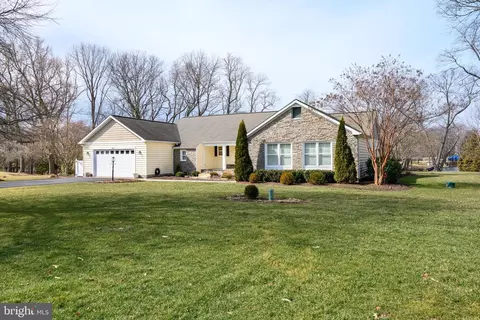 108 Holly Ct, Stevensville, MD 21666