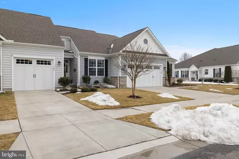 822 Moorings Cir #17, Stevensville, MD 21666