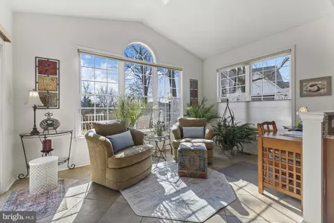 1868 Roberta Dr, Chester, MD 21619