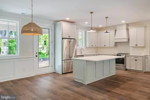 410 5 Farms Dr, Stevensville, MD 21666