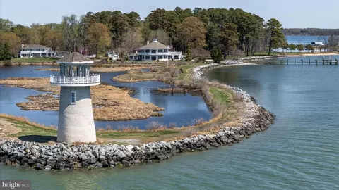 121 Kilby Pt, Queenstown, MD 21658
