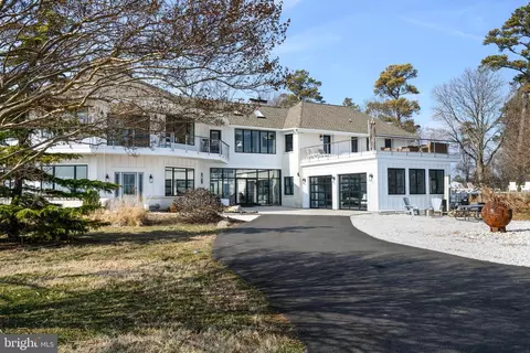 121 Kilby Pt, Queenstown, MD 21658