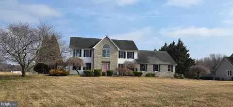 221 Winchester Dr, Centreville, MD 21617