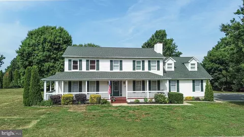 107 Chestnut Ln, Queenstown, MD 21658