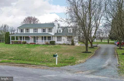 107 Chestnut Ln, Queenstown, MD 21658