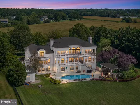 319 Blue Bay Rd, Stevensville, MD 21666