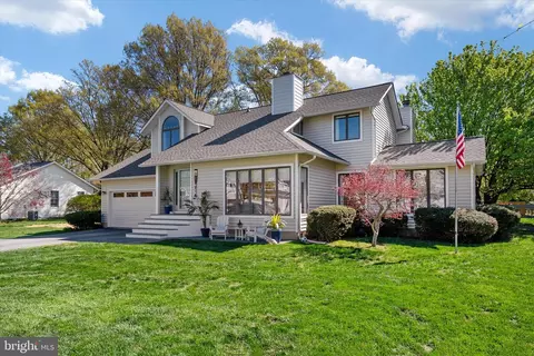 407 Five Farms Dr, Stevensville, MD 21666