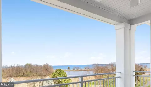 111 Marshgrass Way #43, Chester, MD 21619