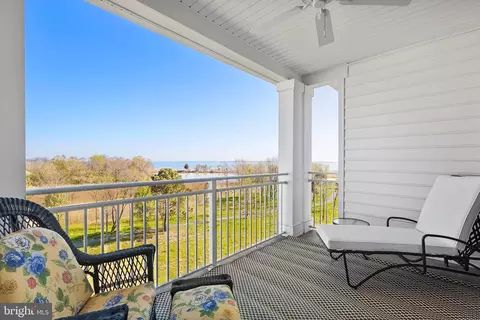 111 Marshgrass Way #43, Chester, MD 21619