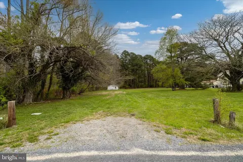 201 Sawmill Ln, Grasonville, MD 21638
