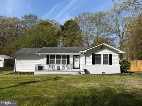 604 Perrys Corner Rd, Grasonville, MD 21638