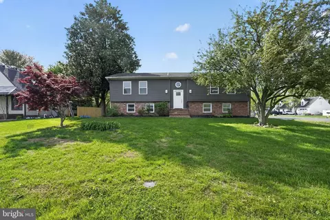 225 Nichols Manor Dr, Stevensville, MD 21666