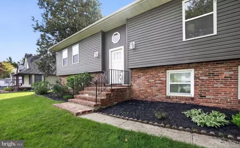 225 Nichols Manor Dr, Stevensville, MD 21666