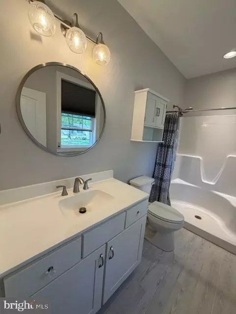 Bath - 209 3rd St, Crumpton, MD 21628 photo 1 of 8