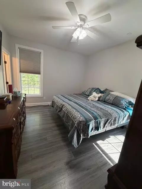 Bedroom - 209 3rd St, Crumpton, MD 21628 photo 5 of 9