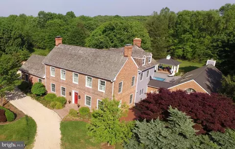 213 Columbia Ln, Stevensville, MD 21666