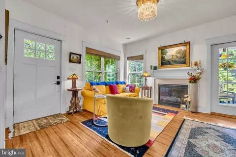 Entry Way - 321 Front St, Crumpton, MD 21628 photo 1 of 9