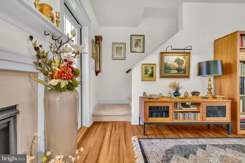 Entry Way - 321 Front St, Crumpton, MD 21628 photo 5 of 9
