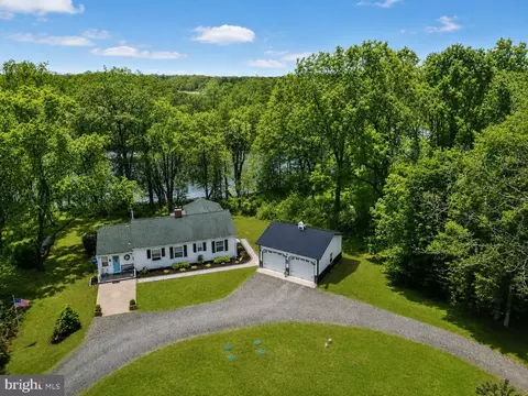 405 Chester River Heights Rd, Millington, MD 21651