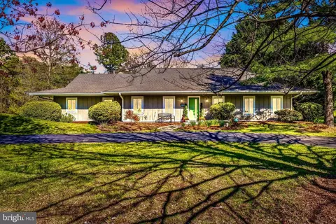 301 Penny Dr, Stevensville, MD 21666