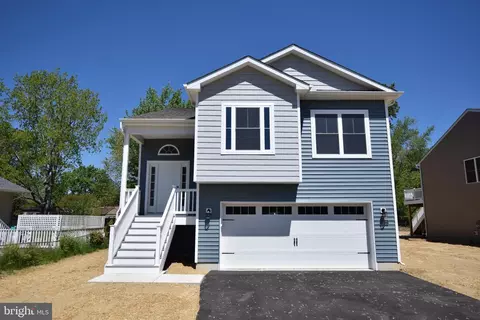 1921 Harbor Dr, Chester, MD 21619