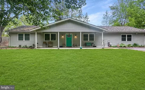 1906 Stevens Dr, Chester, MD 21619