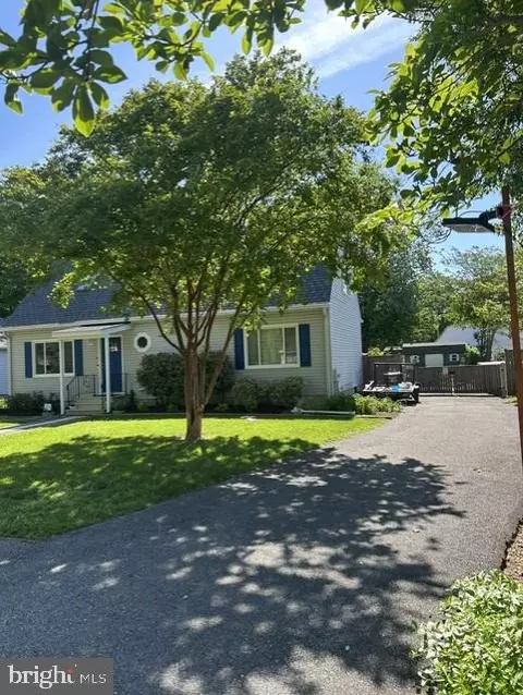 702 Dixon Dr, Stevensville, MD 21666