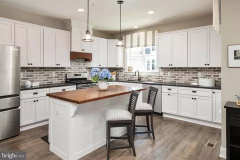 352 Topside Dr #229, Stevensville, MD 21666