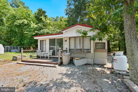 111 Beach Harbor Dr #11F, Grasonville, MD 21638