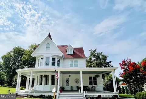 108 Maple Ave, Sudlersville, MD 21668