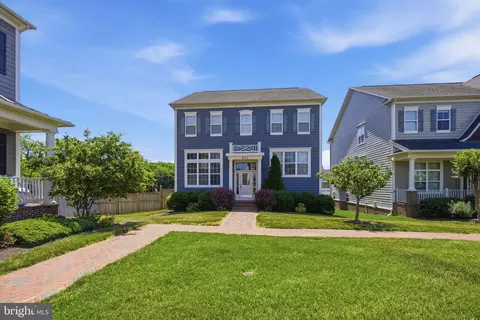232 Evelyne St, Chester, MD 21619