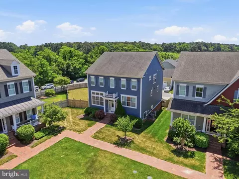 232 Evelyne St, Chester, MD 21619