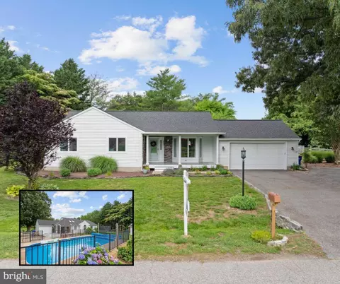420 Five Farms Dr, Stevensville, MD 21666