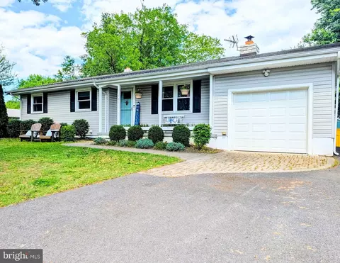 101 Birch Rd, Stevensville, MD 21666