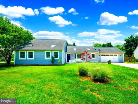 206 Anchor Ln, Chester, MD 21619