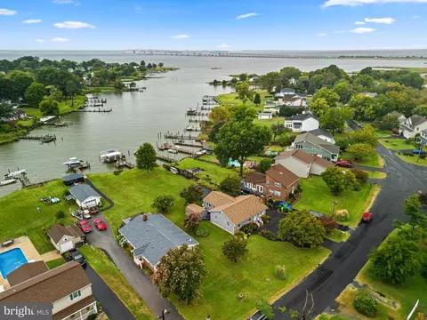 504 Victoria Dr, Stevensville, MD 21666