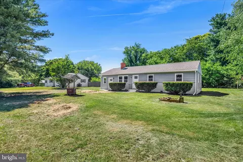 517 Round Top Rd, Chestertown, MD 21620