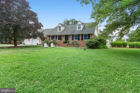 201 River Rd, Chestertown, MD 21620