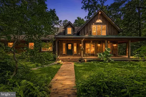 225 Batts Neck Rd, Stevensville, MD 21666