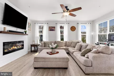102 Sophie Ln, Stevensville, MD 21666