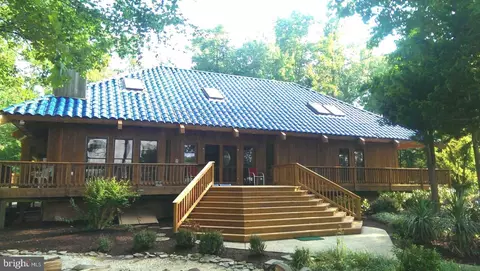 2006 Bennett Point Rd, Queenstown, MD 21658